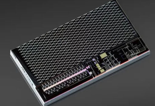 硅臻已完成22量子模式光量子计算系统的搭建，或于8月底提供对外演示